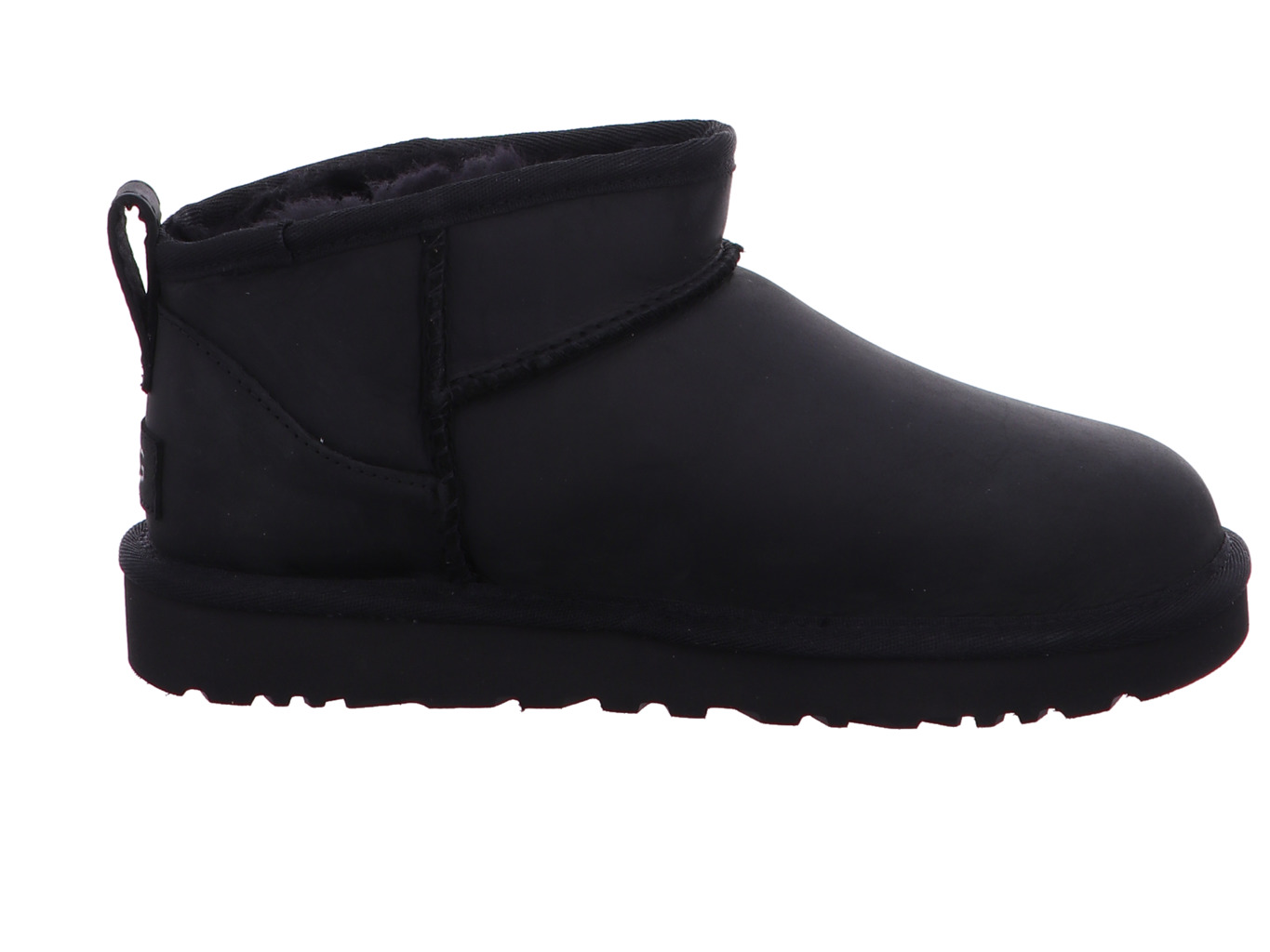 ugg_classic_ultra_mini_lthr_1174210_blk_4979