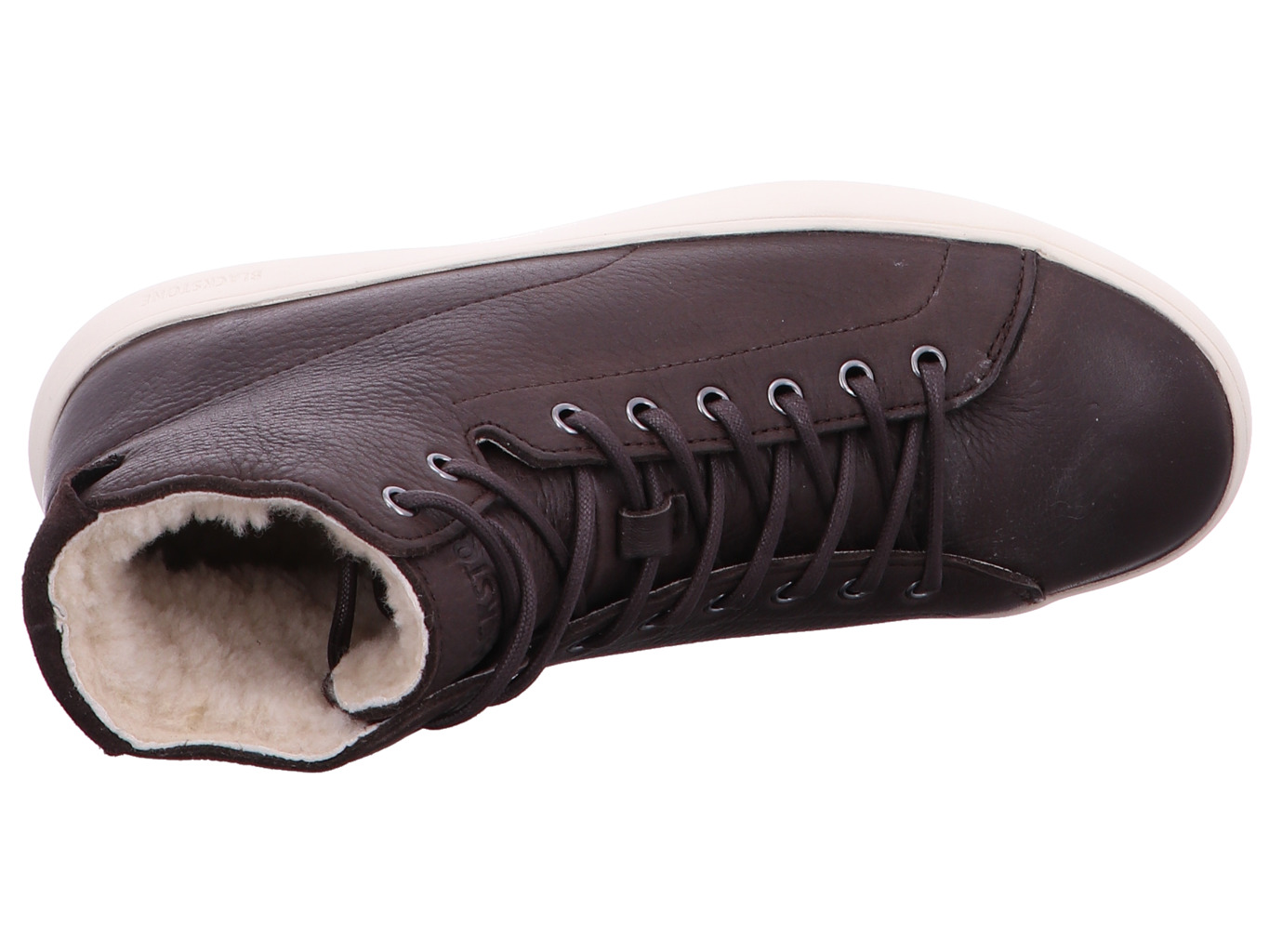 blackstone_dylan_yg09_pinecone_7196