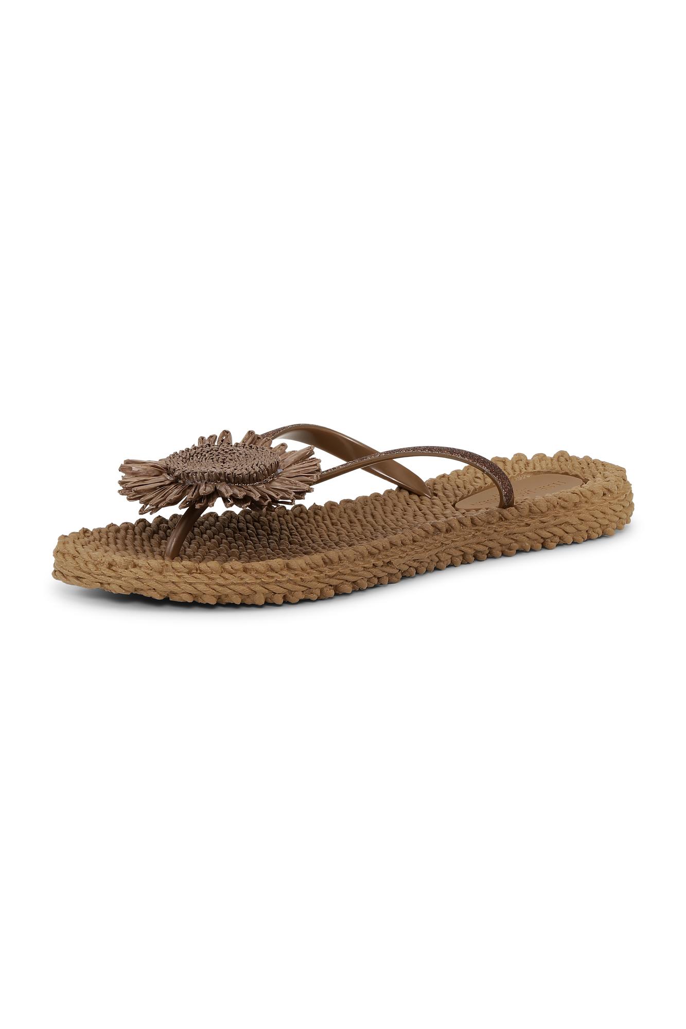ilse_jacobsen_flip_flops_with_flower_cheerful16f_248_150_1114
