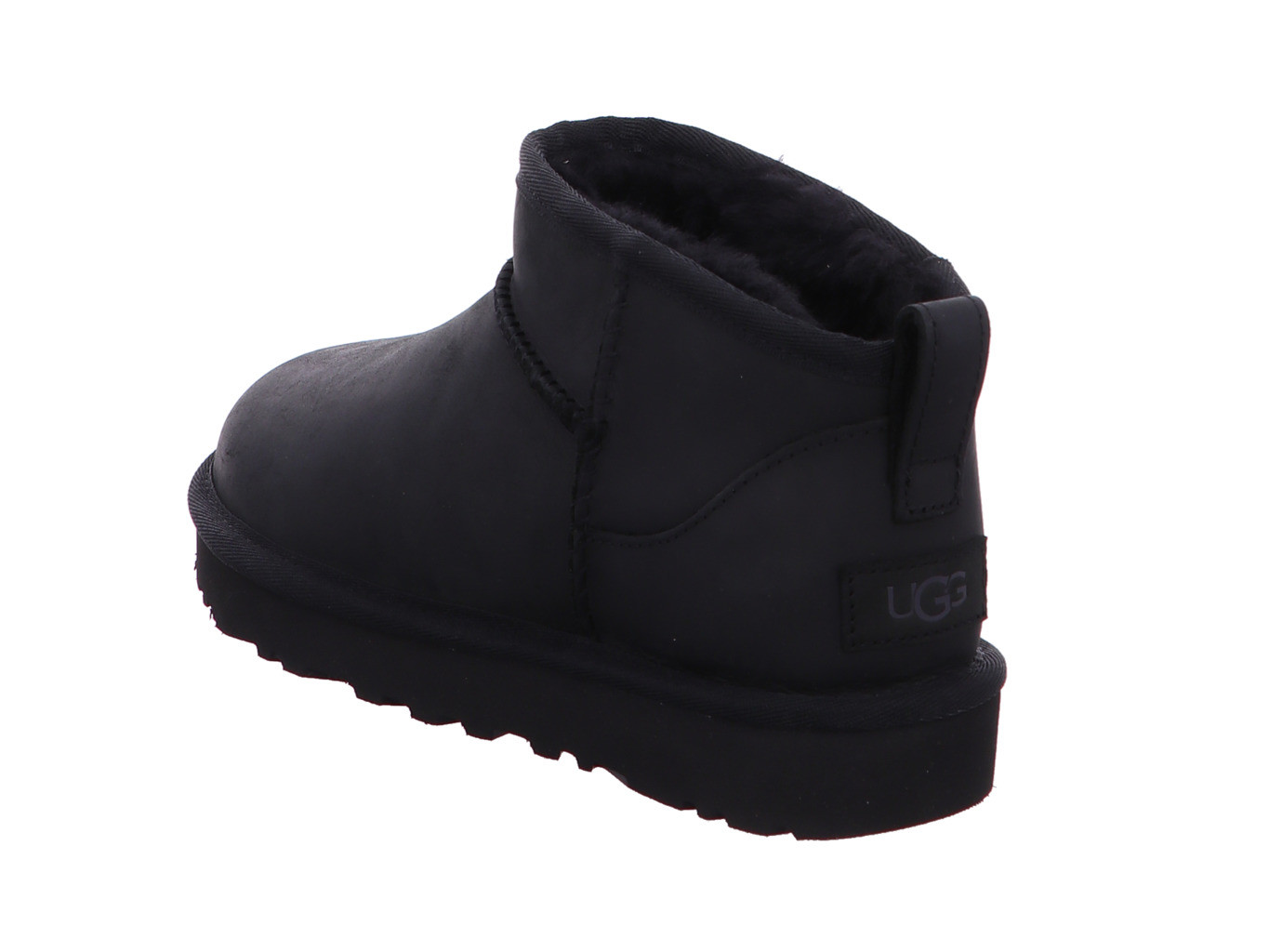 ugg_classic_ultra_mini_lthr_1174210_blk_5864